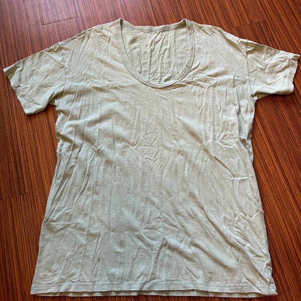 Aerie green shirt size M